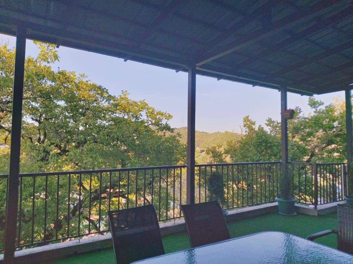 Guest House Royal Comfort With Terrace Kutaisi Exterior photo